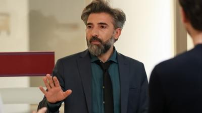 'ki ocuum var' diyerek annesine resti ekti! Mert Turak'tan dikkat eken szler