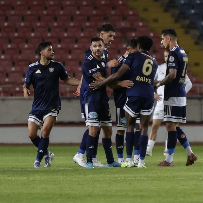 Erzurumspor, Hatay deplasman�nda 3 golle 3 puan� ald�