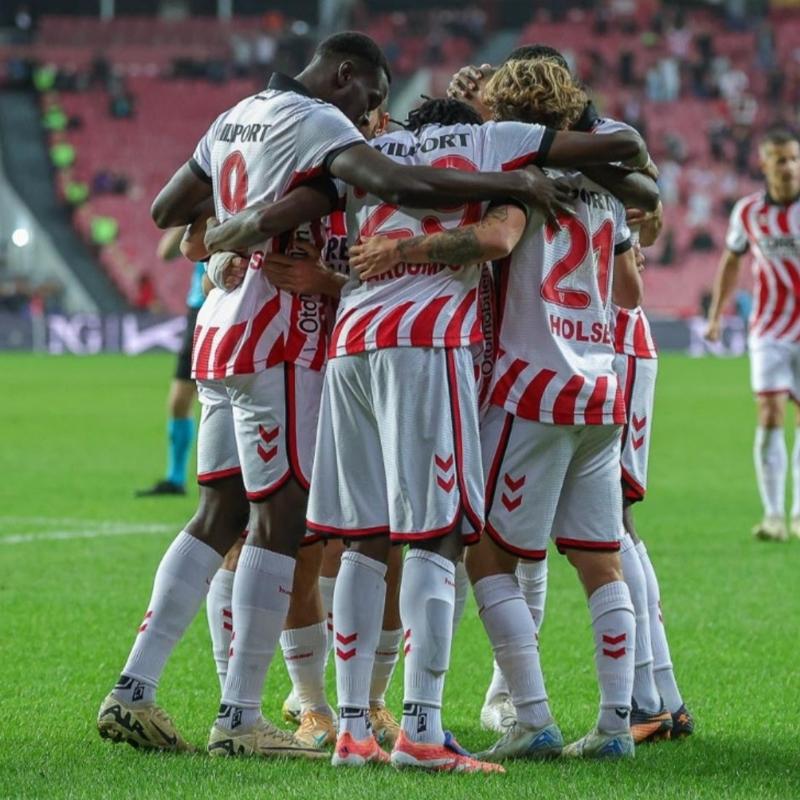 Samsunspor, Konya'dan 3 puanla d�nmek istiyor