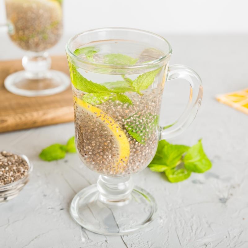 Suda iiyor mideyi dolduruyor: Chial su faydal m?