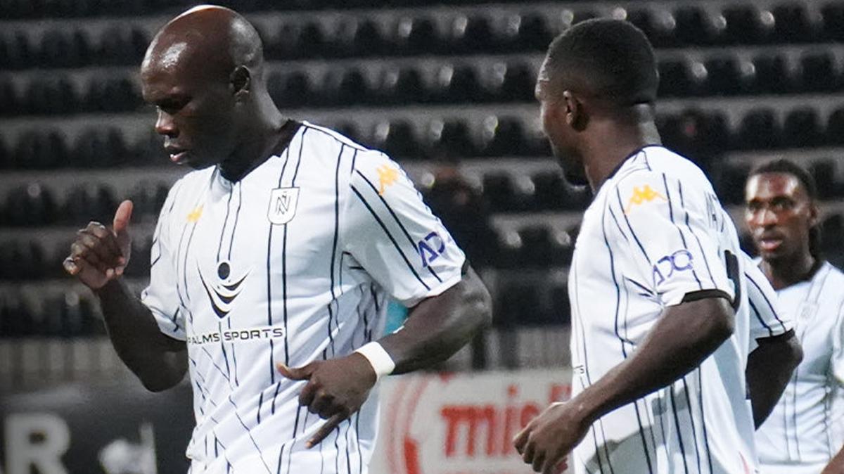 vincent aboubakar nefti bak futbol fotoraflar resimleri