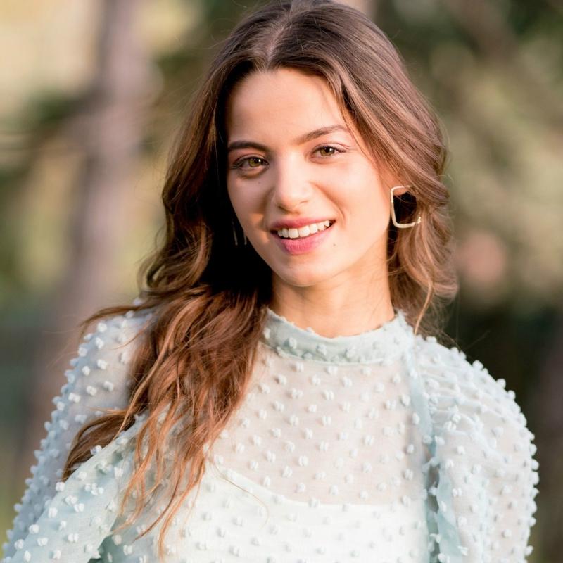 Altn Portakal'da 'En yi Kadn Oyuncu' dln alan Leyla Tanlar kimdir?