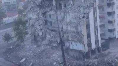 Ar hasarl 8 katl bina tek dokunuta yerle bir oldu