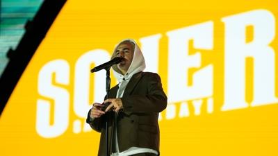 zmir Kltr Yolu Festivali'nde sahne Soner Sarkabaday'nn oldu!