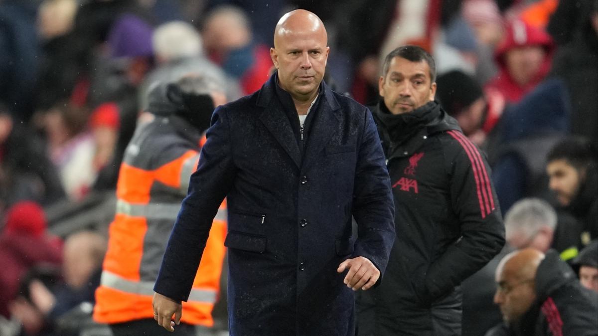 arne slot liverpool premier lig fotoraflar resimleri