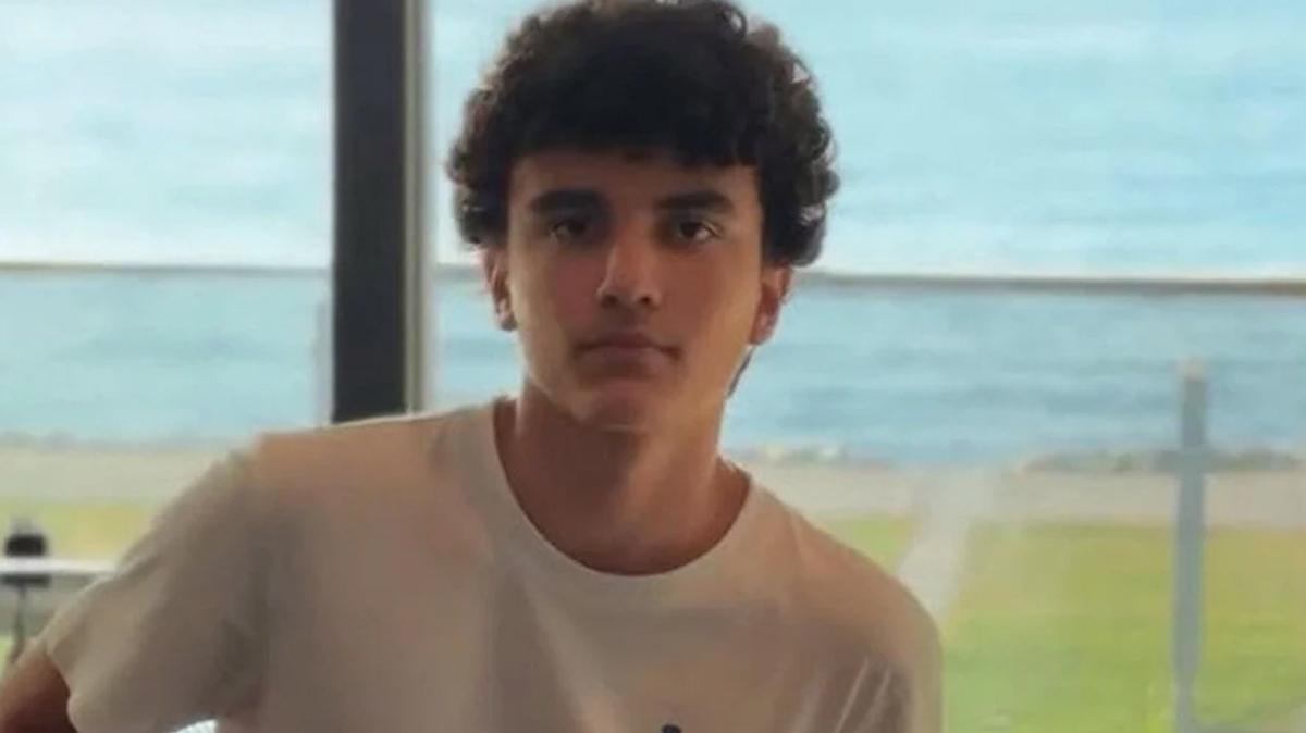 izmir bornova cadlar bayram fotoraflar resimleri