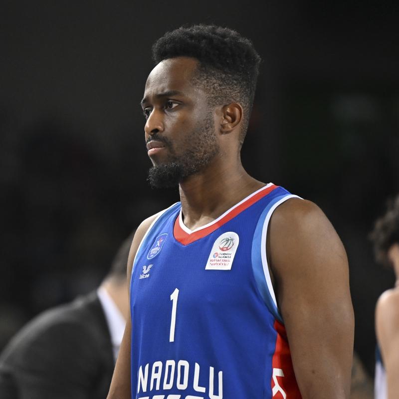 Anadolu Efes'ten Beaubois aklamas