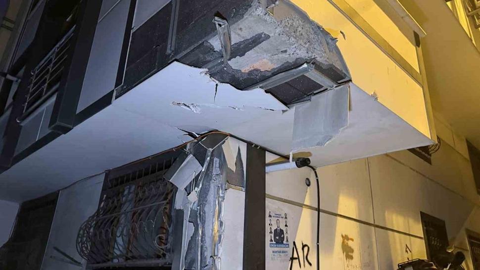 stanbul'da gece yars kabusu! Deprem korkusu yaand