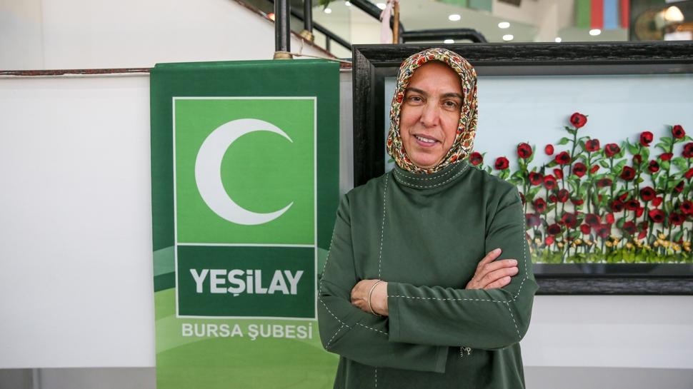 Sanat Menure Uak'tan anlaml sergi Gelirini Yeilay'a balayacak!