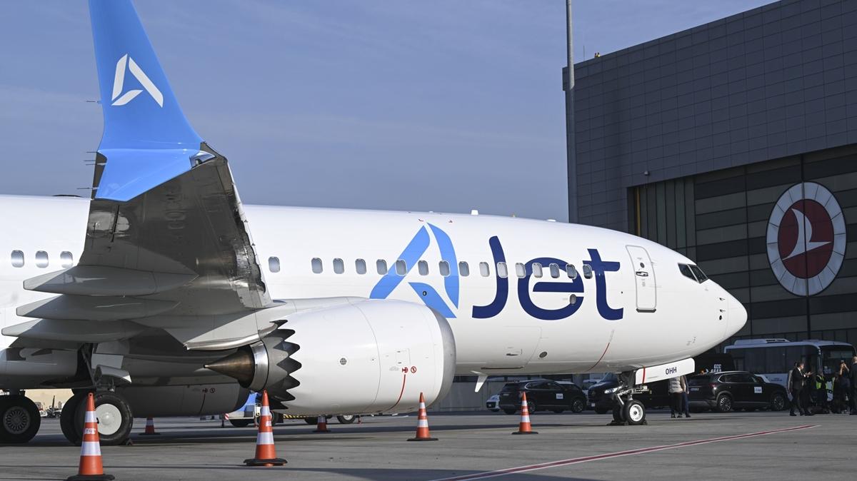 ajet boeing 737-8 MAX uak fotoraflar resimleri