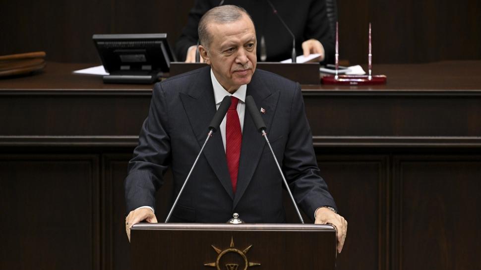 Başkan Erdoğan'dan CHP'ye tezkere tepkisi: Özgür Özel çark ediyor