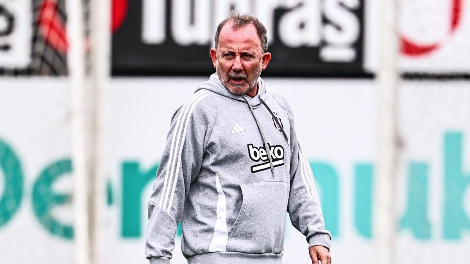 Beşiktaş'ta Antalyaspor mesaisi devam ediyor