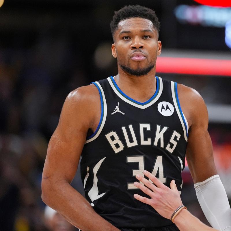 Giannis Antetokounmpo'dan Ergin Ataman'a destek