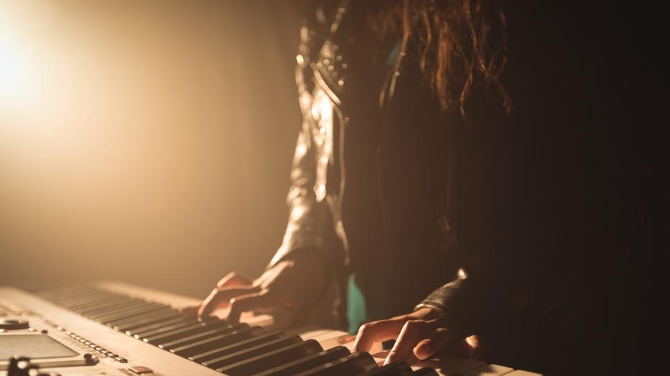 Listeleri sarsan şarkı "Eylülzade": Müziğin ruhunu yapay zeka mı yazıyor?