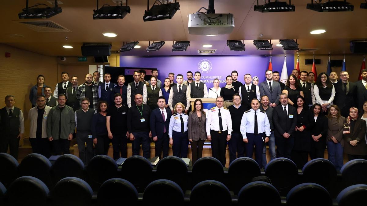 Savunma Muhabirlii Basn Eitimi MSB Mavirlik fotoraflar resimleri