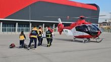 Helikopter ambulans kazada yaralanan gence yetiti