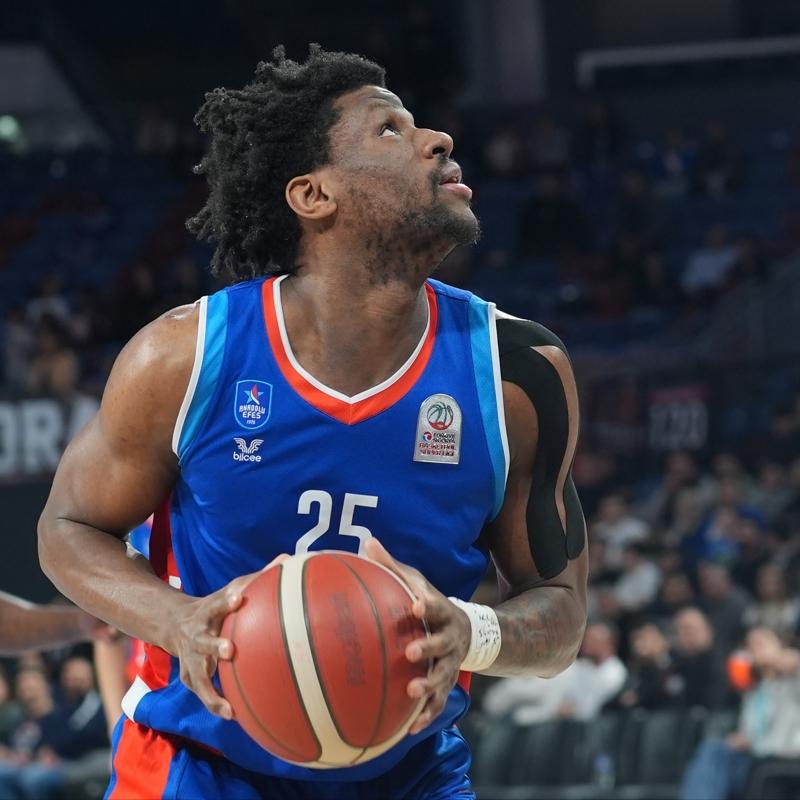 Anadolu Efes, EA7 Emporio Armani Milan ile karlaacak