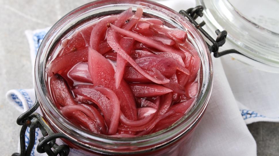 Canan Karatay ısrarla tavsiye etti! Mor soğanı bir de böyle tüketin, soğuk algınlığına birebir