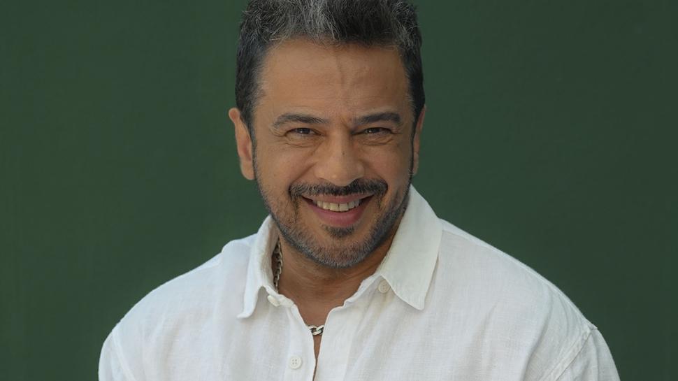 Emre Altuğ yaşlanırsa böyle görünecekmiş! O kareler beğeni rekoru kırdı