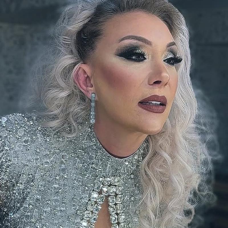 Maskeli tank her eyi anlatt: Meer lmeden nce...