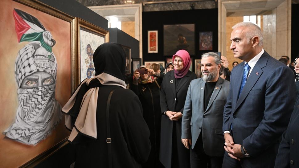 Meclis'te Gazze sergisi açıldı