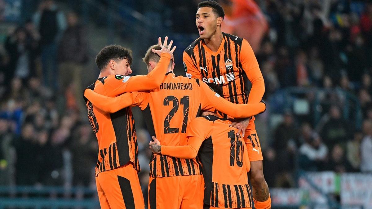 arda turan shakhtar donetsk konferans ligi fotoraflar resimleri