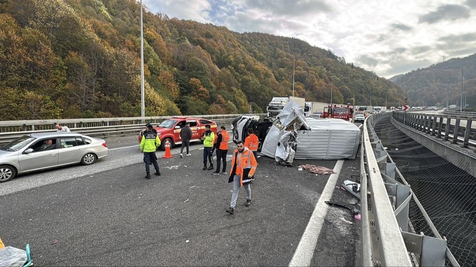 Bolu Dağı'nda trafiği kilitleyen kaza