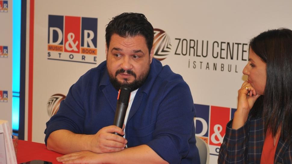 Serdar Keskin ilk kitabını tanıttı: Yapay zekayı içsel bir bakışla anlatmak istedim