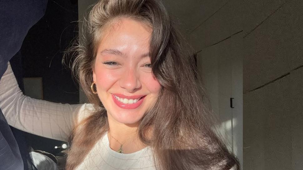Setlere dönüyor mu? Neslihan Atagül'den yeni proje açıklaması