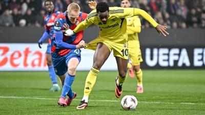 Göz göre göre verilmedi! Fenerbahçe penaltı için isyanda