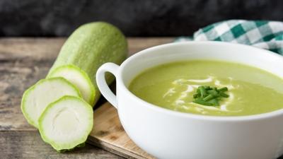 Kıvamı kesilmeyen şifa çorbası! Kaşık kaşık tüketeceksiniz, kaba çorbası tarifi