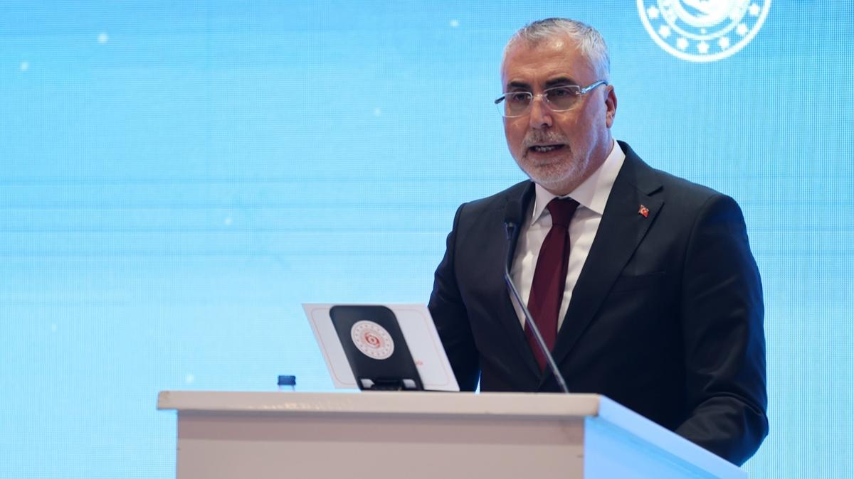 alma ve Sosyal Gvenlik Bakan Vedat Ikhan Bakan Ikhan kadn istihdam fotoraflar resimleri