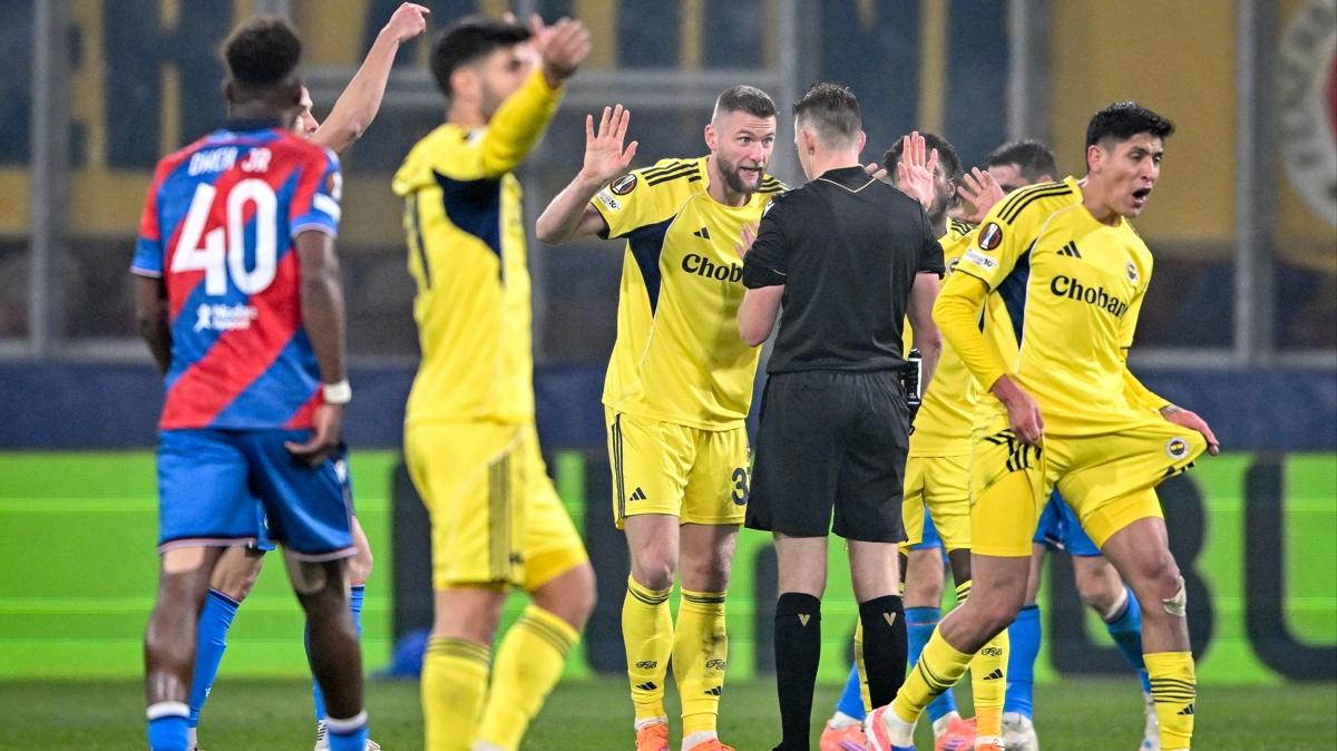 fenerbahe viktoria plzen hakem fotoraflar resimleri