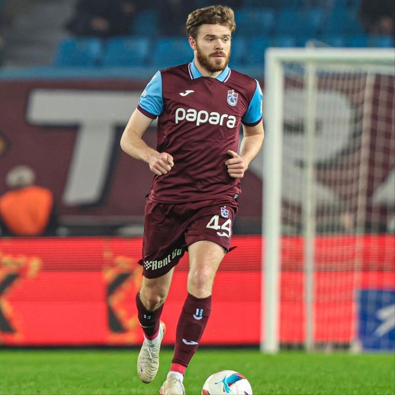 Trabzonspor'a k�t� haber! Arseniy Batagov i�in a��klama