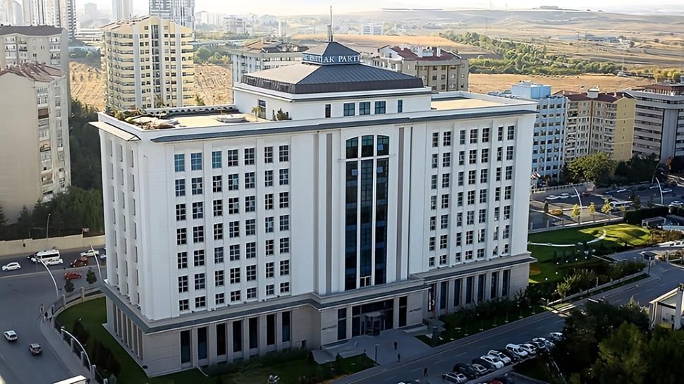 AK Parti'de 5 il başkanlığına atama