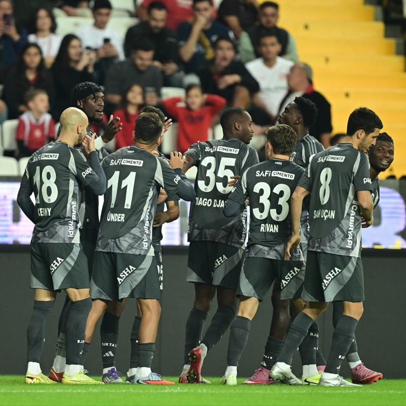 Be�ikta�'tan derbi sonras� ilk 11'de 3 de�i�iklik