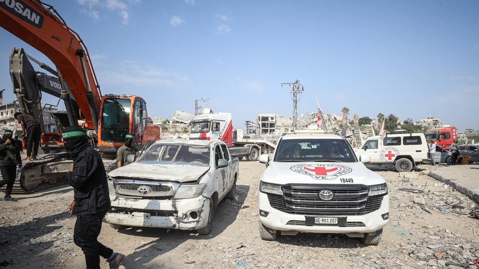 İsrail teslim edilen cesedin İsrailli esire ait olduğunu doğruladı