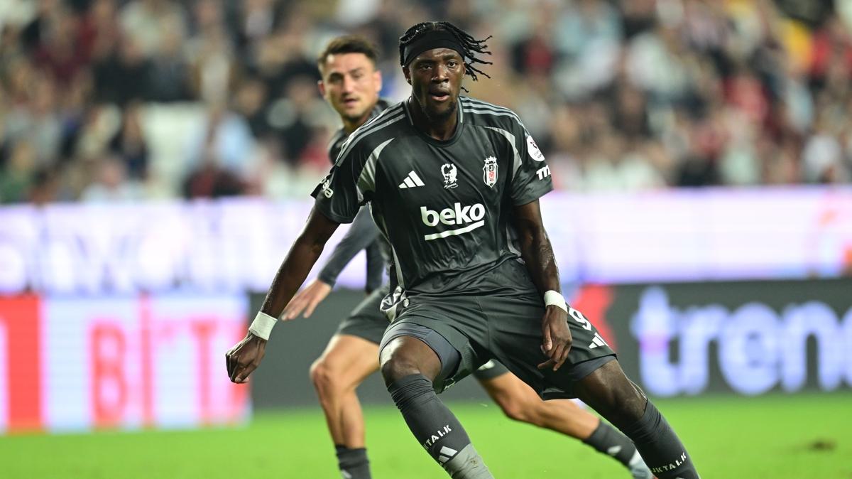 tammy abraham beikta antalyaspor fotoraflar resimleri
