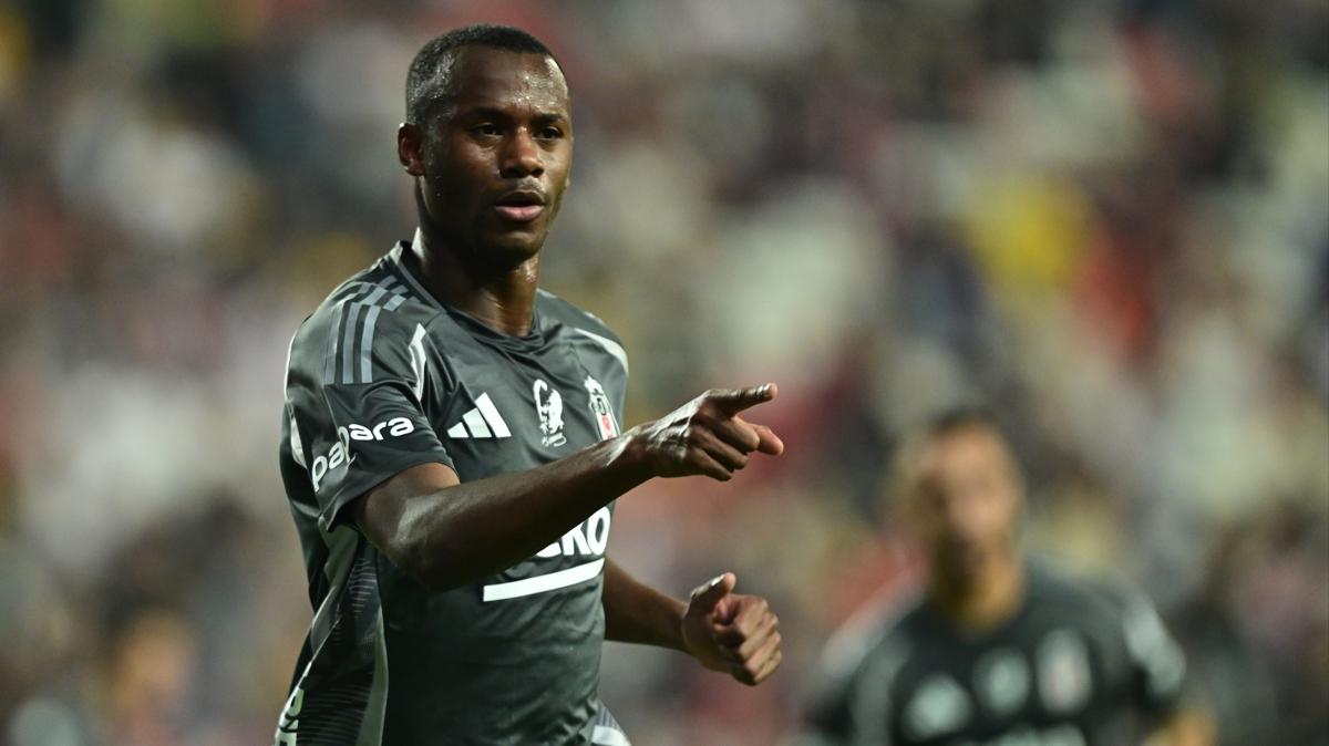 tiago djalo beikta futbol fotoraflar resimleri