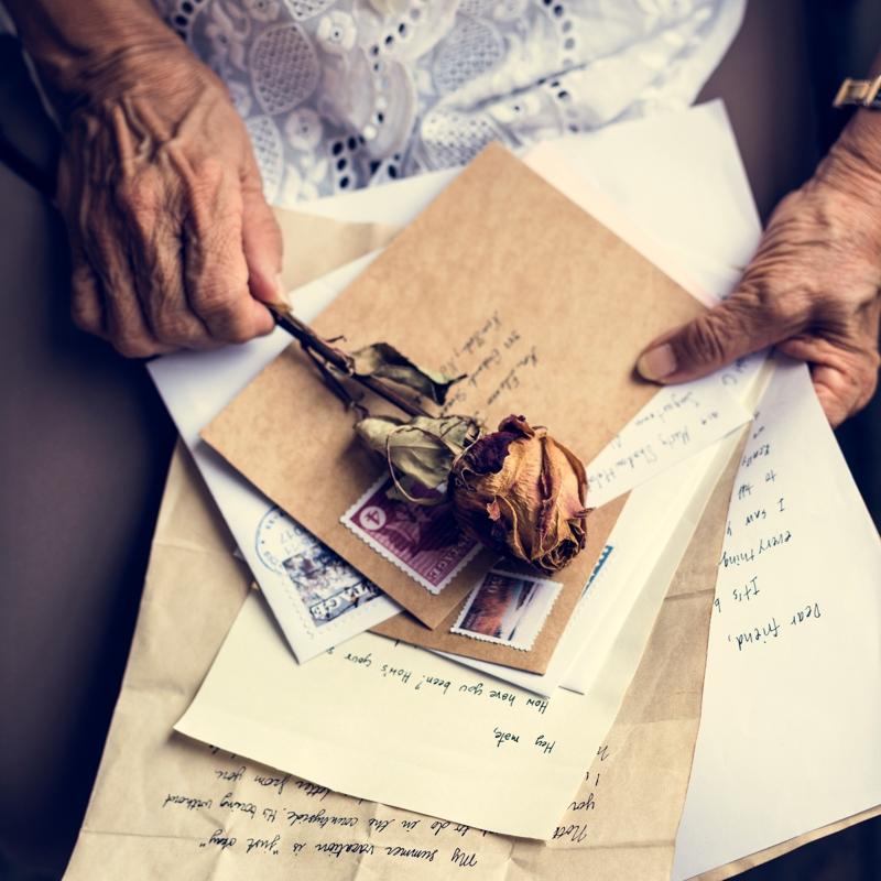 Astrolojinin en kfl 5 burcu! Onlar eyiz sand gibi her eyi saklar