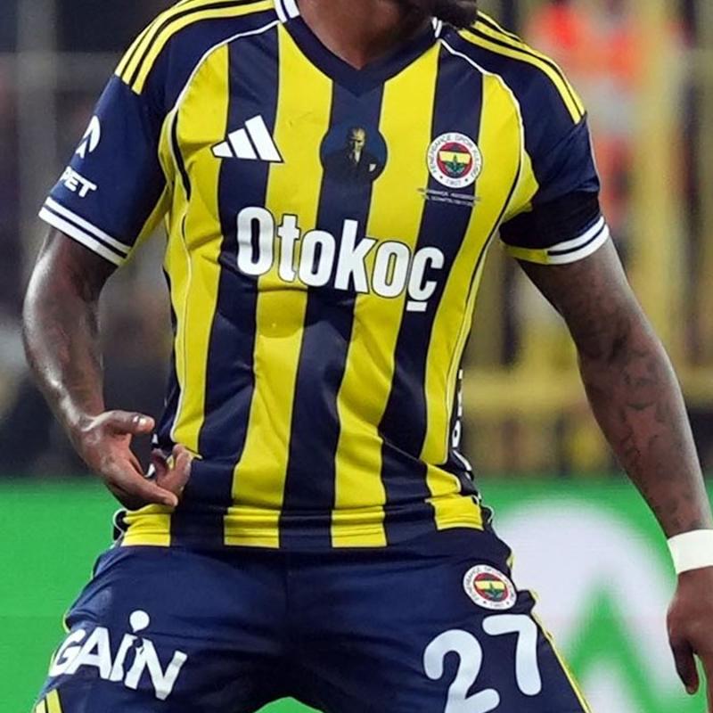 Fenerbah�e'de k�t� haber! Cezal� duruma d��t�