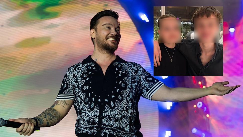 Her gören 'adeta kopyası' dedi: Bakın Sinan Akçıl'ın ikiz kardeşleri kime benziyor!