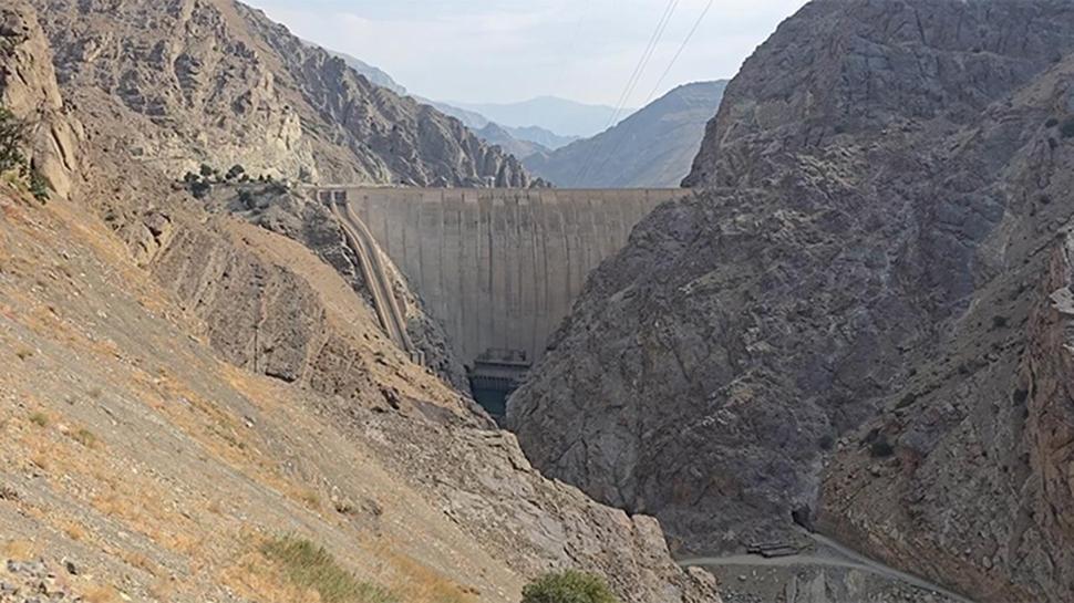 İran'ın kuraklık kapıda: Barajların doluluk oranı yüzde 3'e düştü