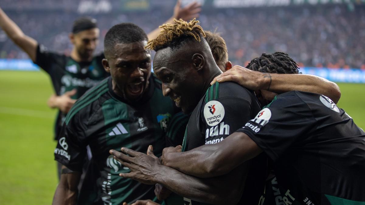Daniel Agyei Kocaelispor galatasaray fotoraflar resimleri