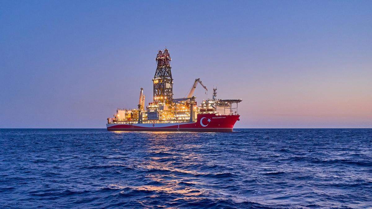 Karadeniz Sondaj Gemi fotoraflar resimleri