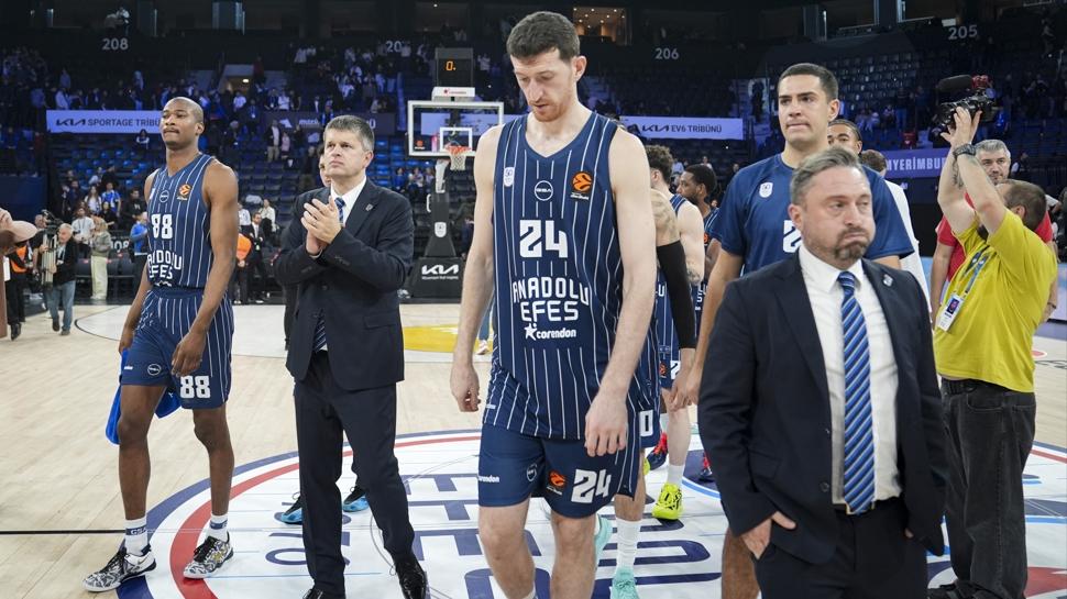 Anadolu Efes deplasmanda Virtus Bologna ile karşılaşacak