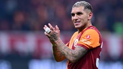Lucas Torreira'dan Galatasaray taraftarn ldrtacak hamle