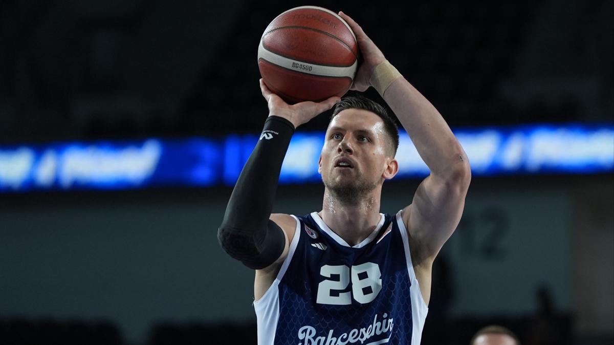 baheehir koleji bkt avrupa kupas aris fotoraflar resimleri