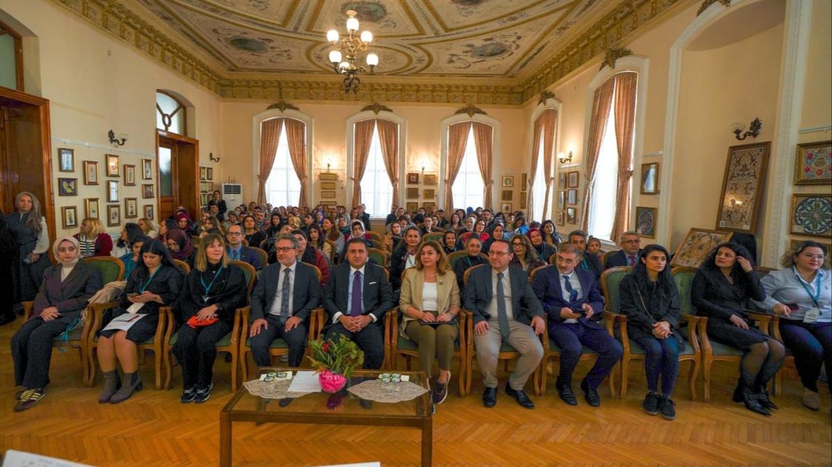 eitim hareketi retmenin retkenlii yeniliki eitim fotoraflar resimleri