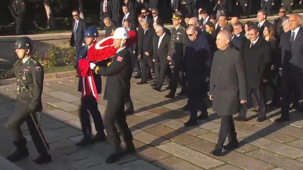Trkiye Ata'sn anyor! Cumhurbakan Erdoan ve Devlet Erkan Antkabir'de